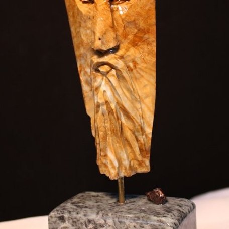 bearded-face-carving