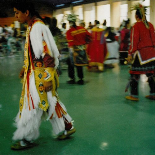 pow-wow-dancers-2