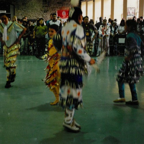 pow-wow-dancers-3